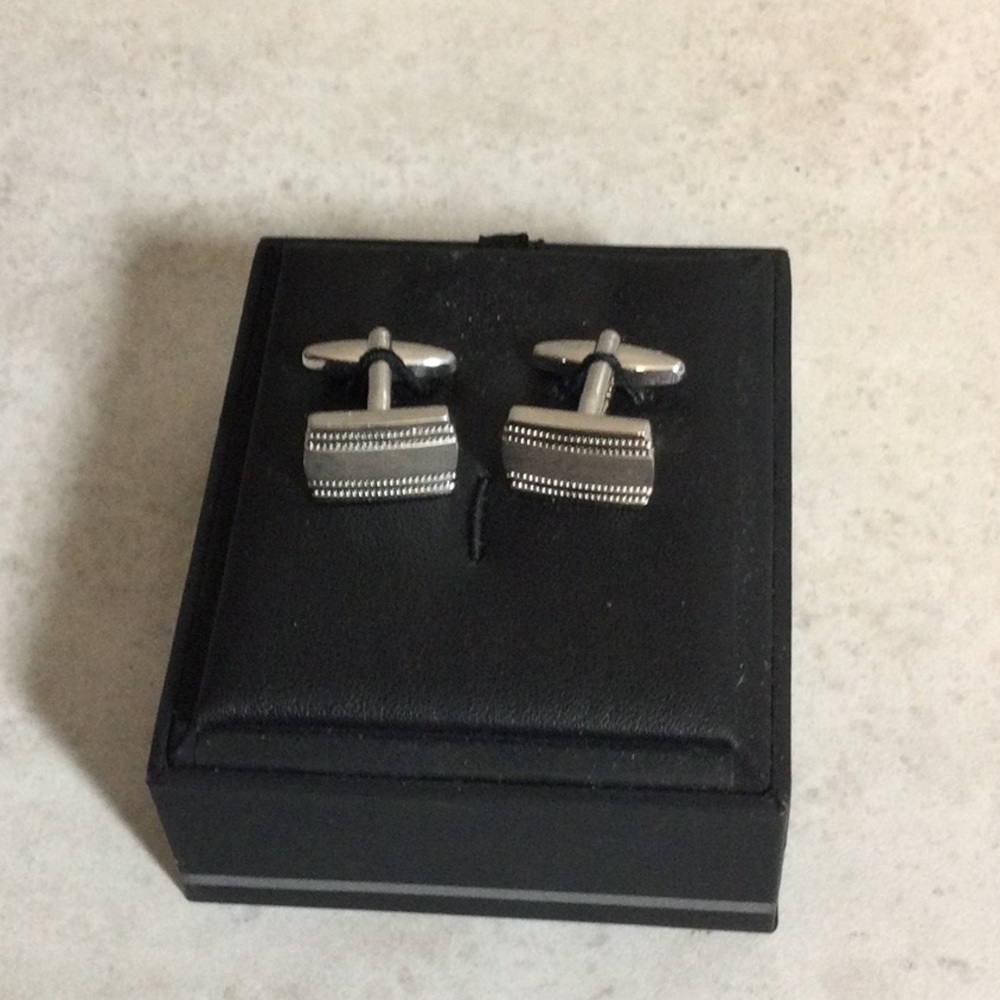 NWT Silver brushed rectangular cuff links